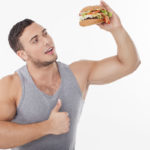 Comer sano sin renunciar a tus caprichos favoritos es posible (iStock)