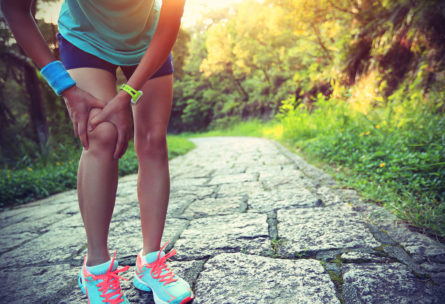 Debes cuidar tus rodillas para evitar lesiones (iStock)