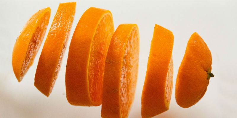 La vitamina C de la naranja favorece la absorción del calcio. (Pixabay)