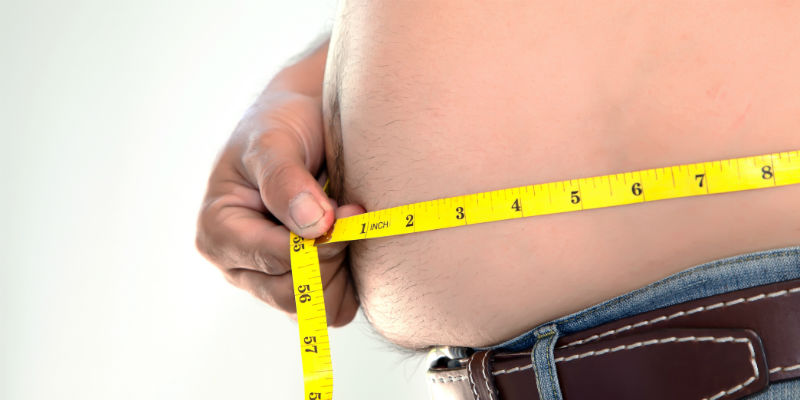 La grasa abdominal es uno de los peores enemigos de aquellos que buscan recuperar la forma física o mantenerla. (iStock)
